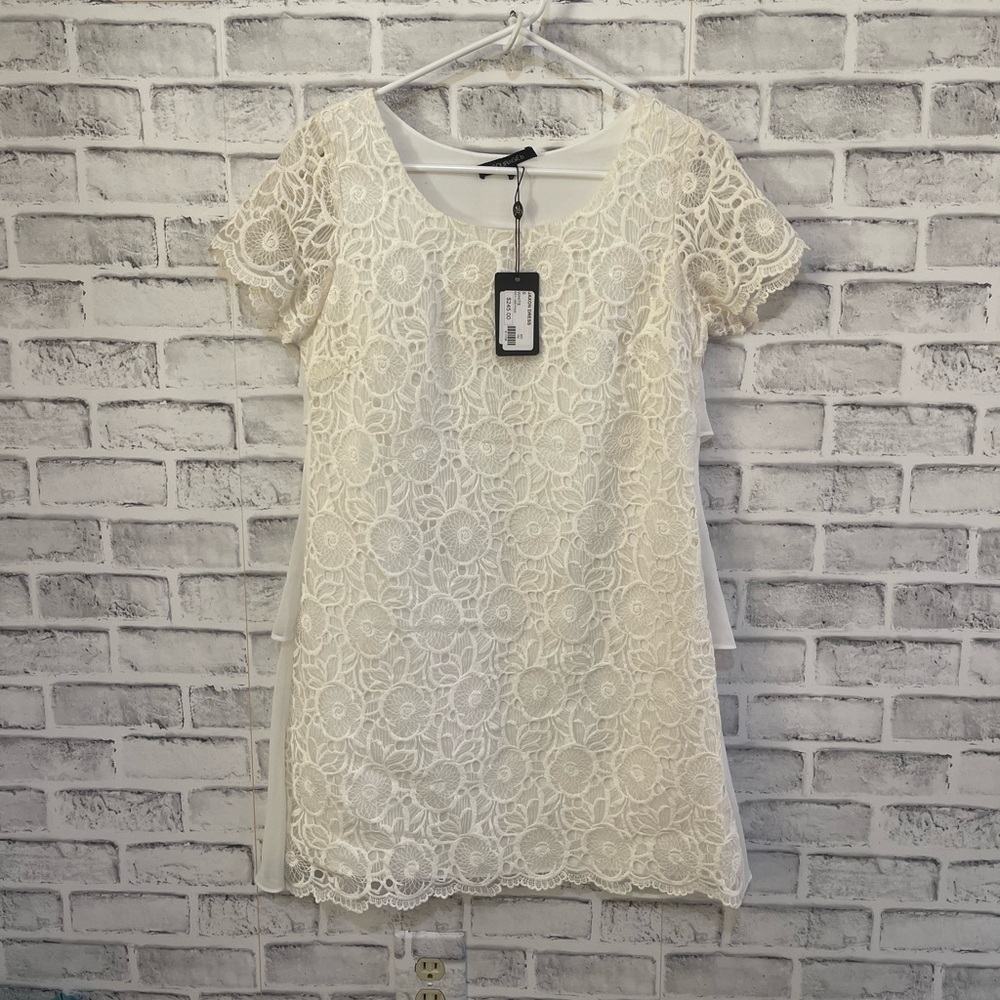 NWT! Women’s Courage.b white crochet lace tiered back short sleeve dress Small